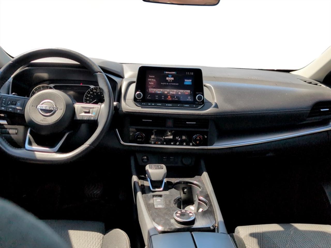 2024 Nissan Rogue SV Photo