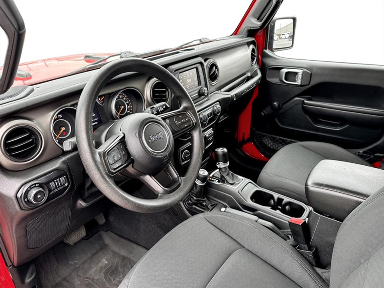 2021 Jeep Wrangler Sport  **CLEAN CARFAX - LOW KMS** Photo