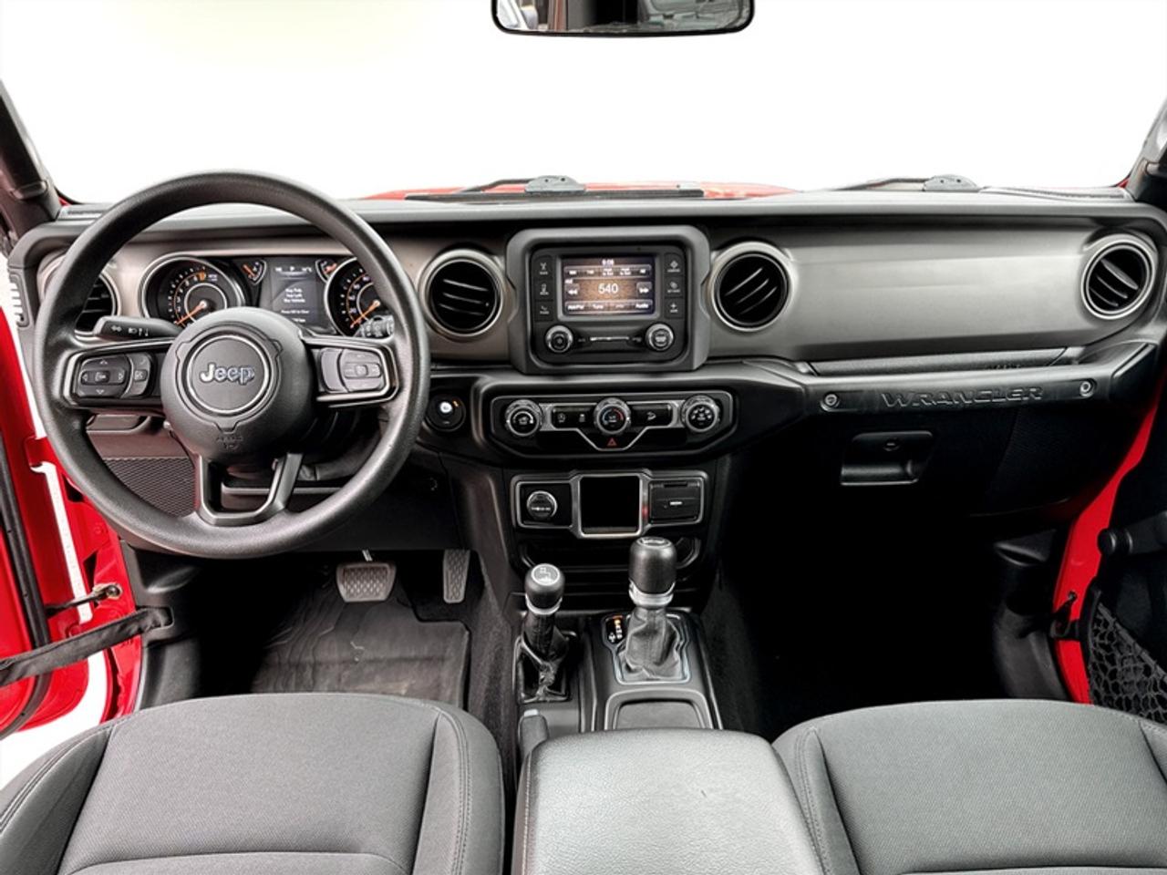 2021 Jeep Wrangler Sport  **CLEAN CARFAX - LOW KMS** Photo