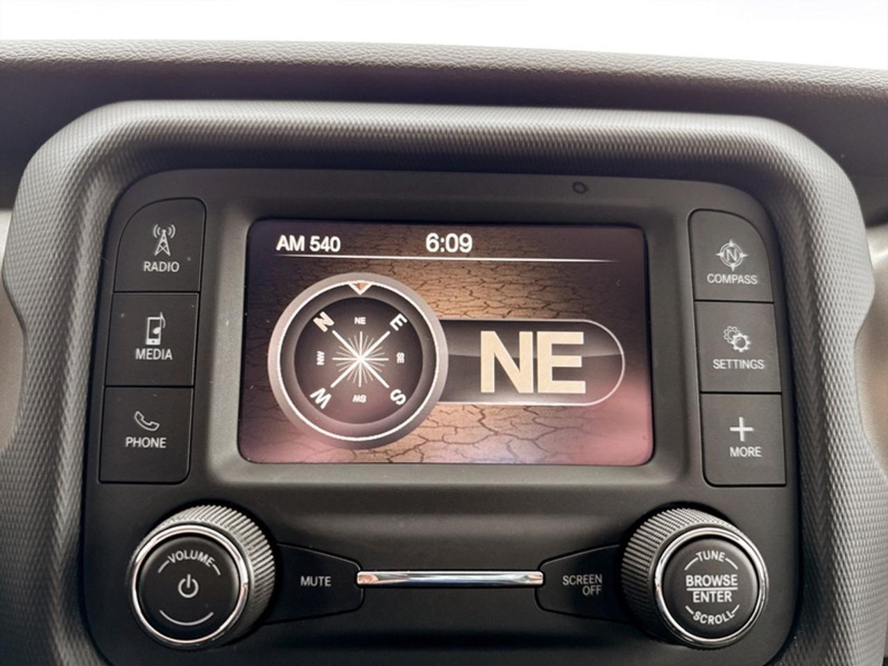 2021 Jeep Wrangler Sport  **CLEAN CARFAX - LOW KMS** Photo