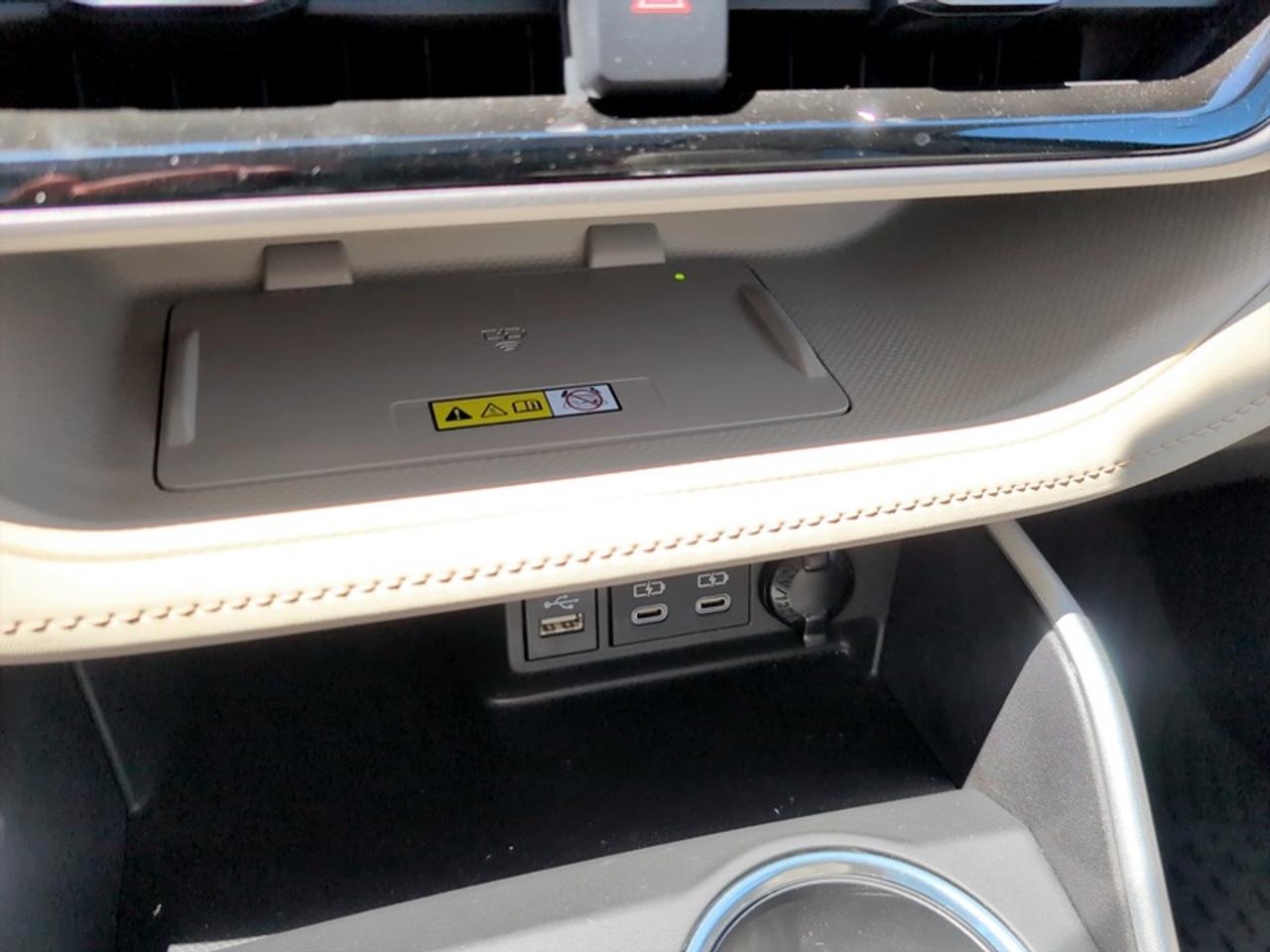 2023 Toyota Highlander XLE Photo