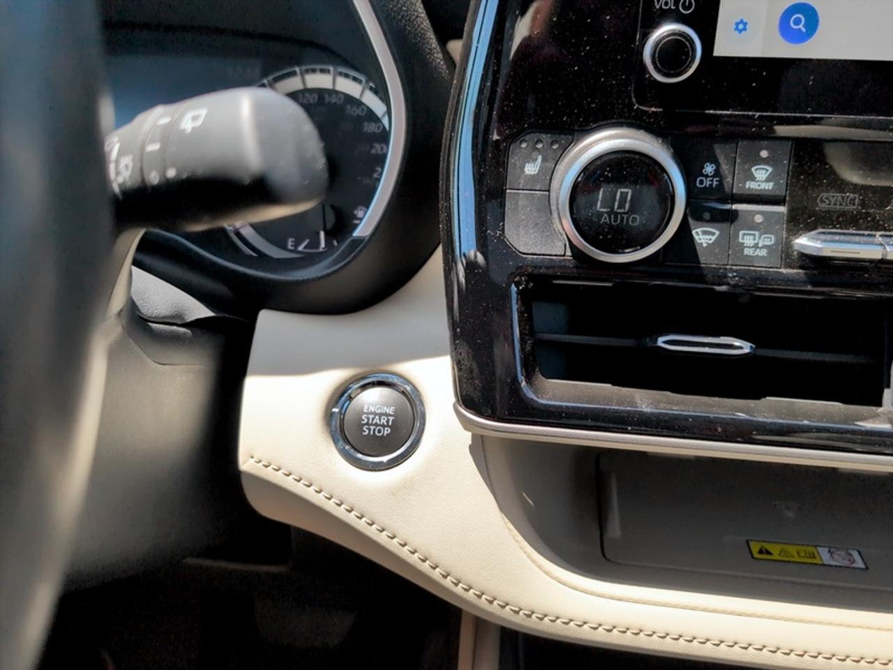 2023 Toyota Highlander XLE Photo