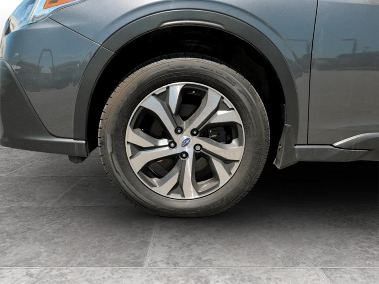 2022 Subaru Outback Premier Photo