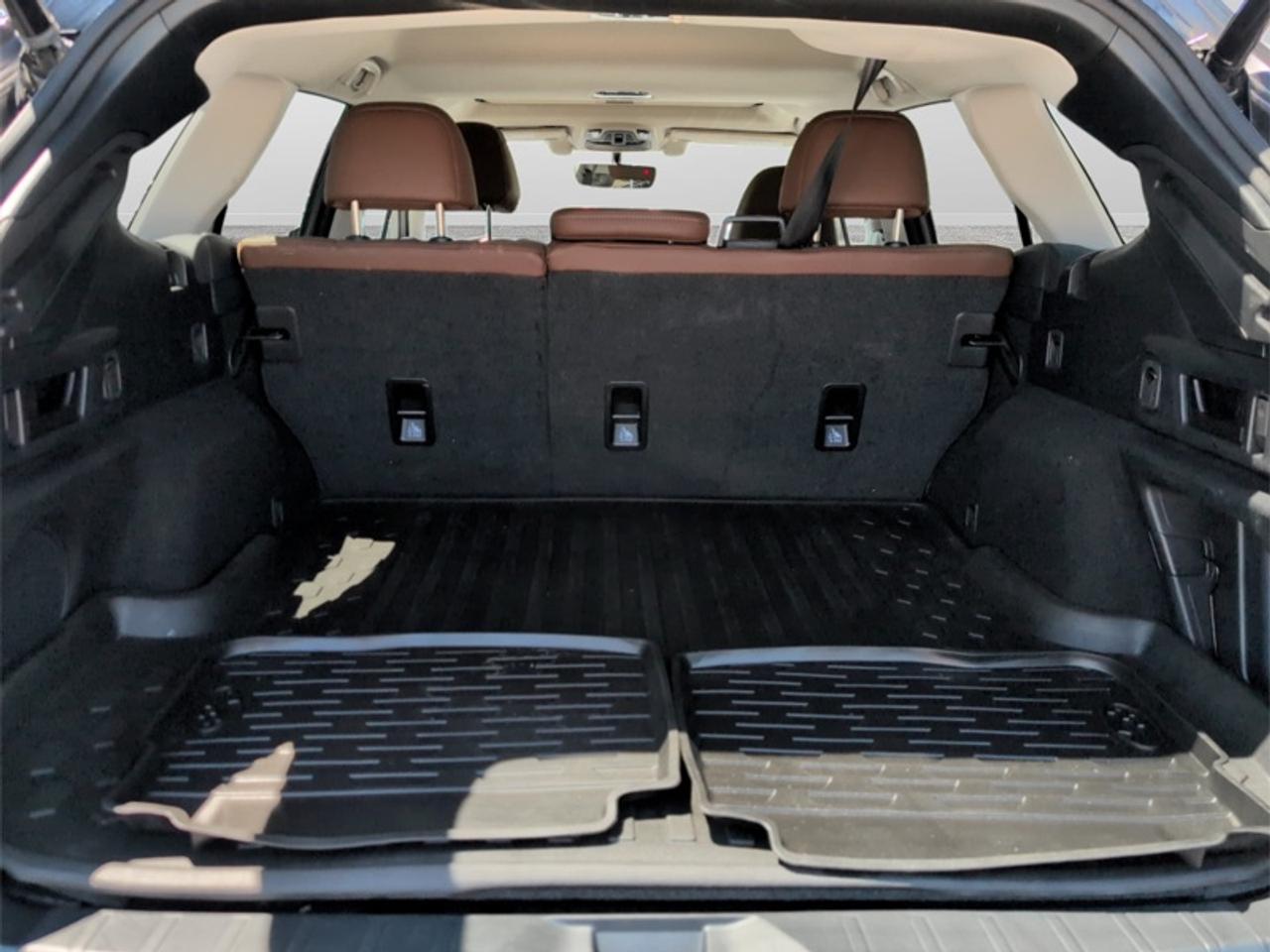 2022 Subaru Outback Premier Photo