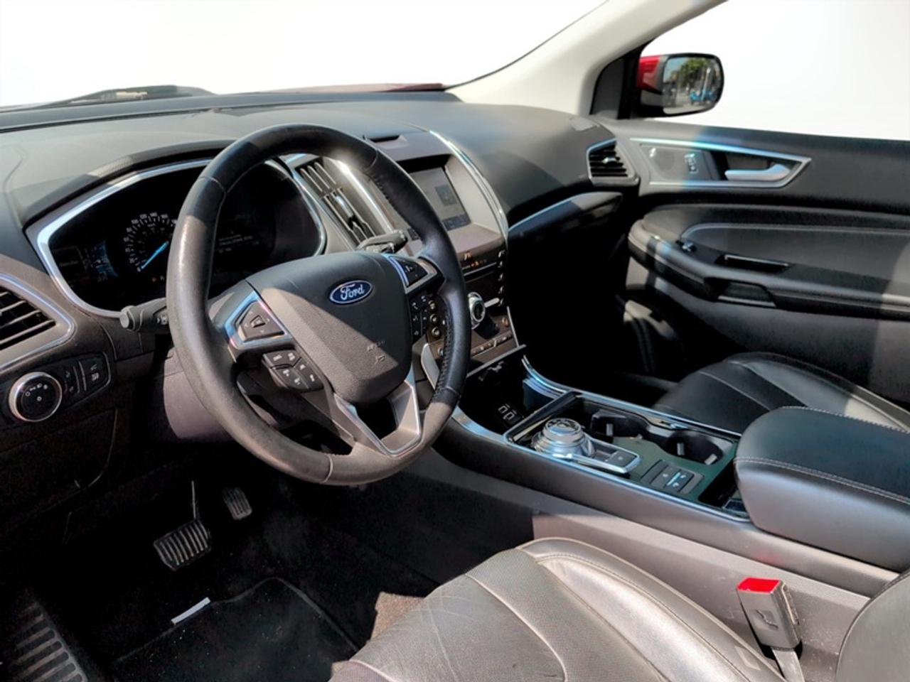 2019 Ford Edge Titanium AWD  **CLEAN CARFAX** Photo