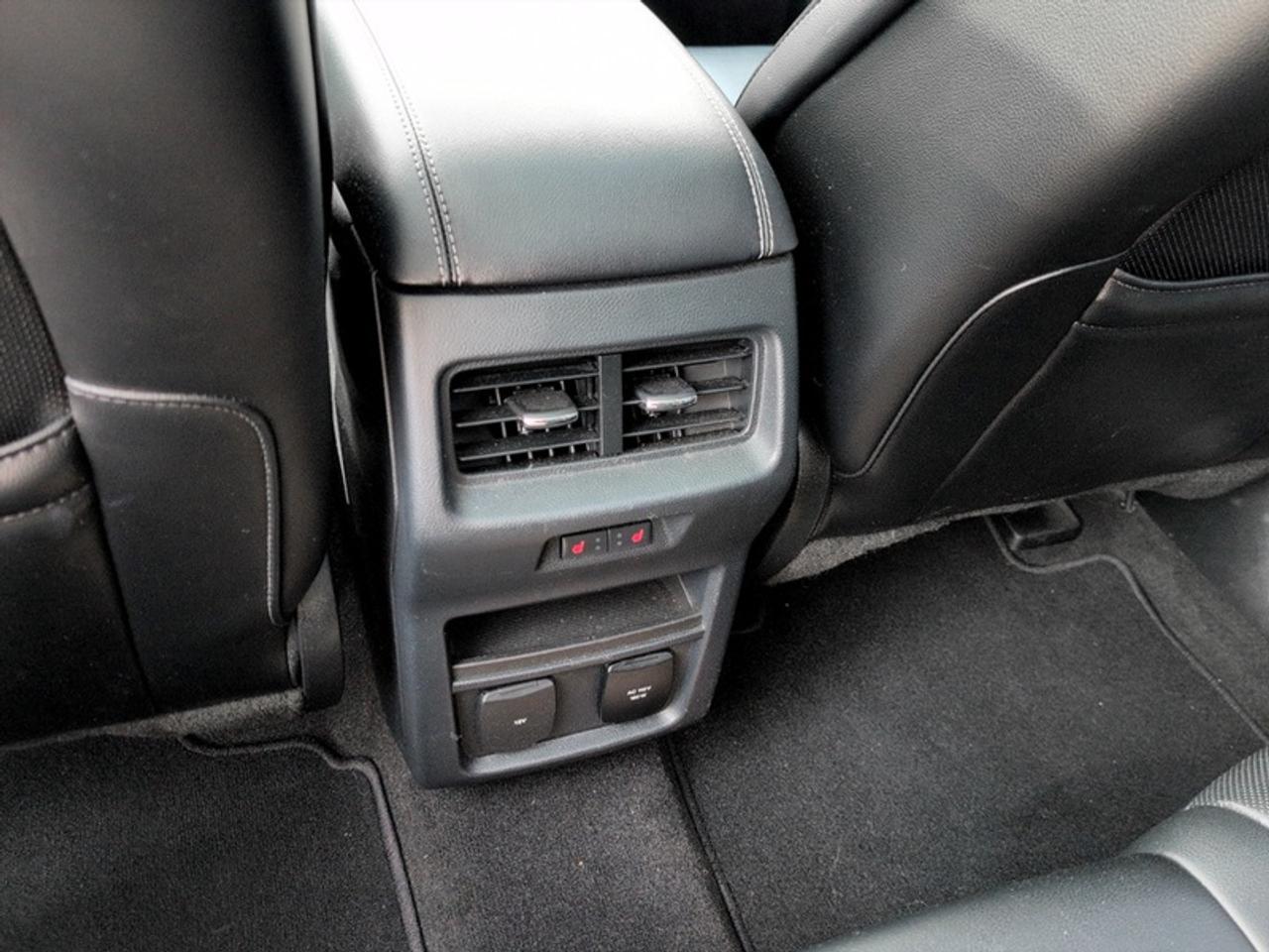 2019 Ford Edge Titanium AWD  **CLEAN CARFAX** Photo