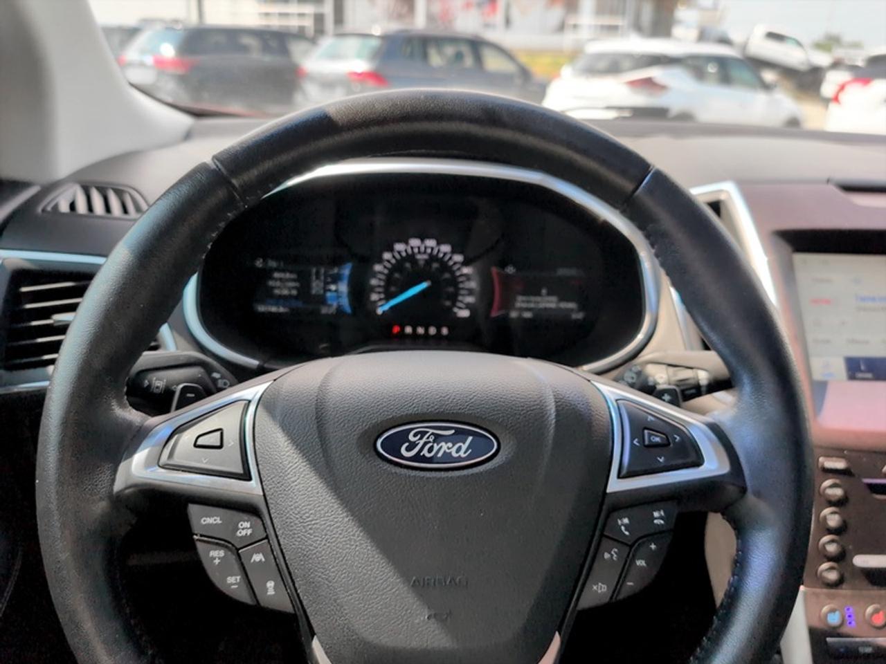 2019 Ford Edge Titanium AWD  **CLEAN CARFAX** Photo