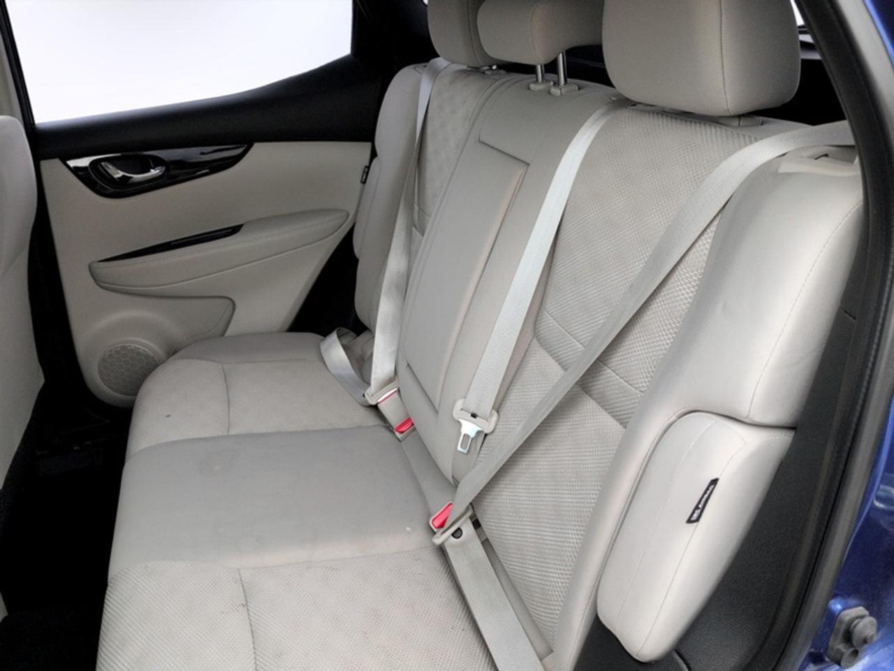 2022 Nissan Qashqai SV  **CLEAN CARFAX - SUNROOF** Photo