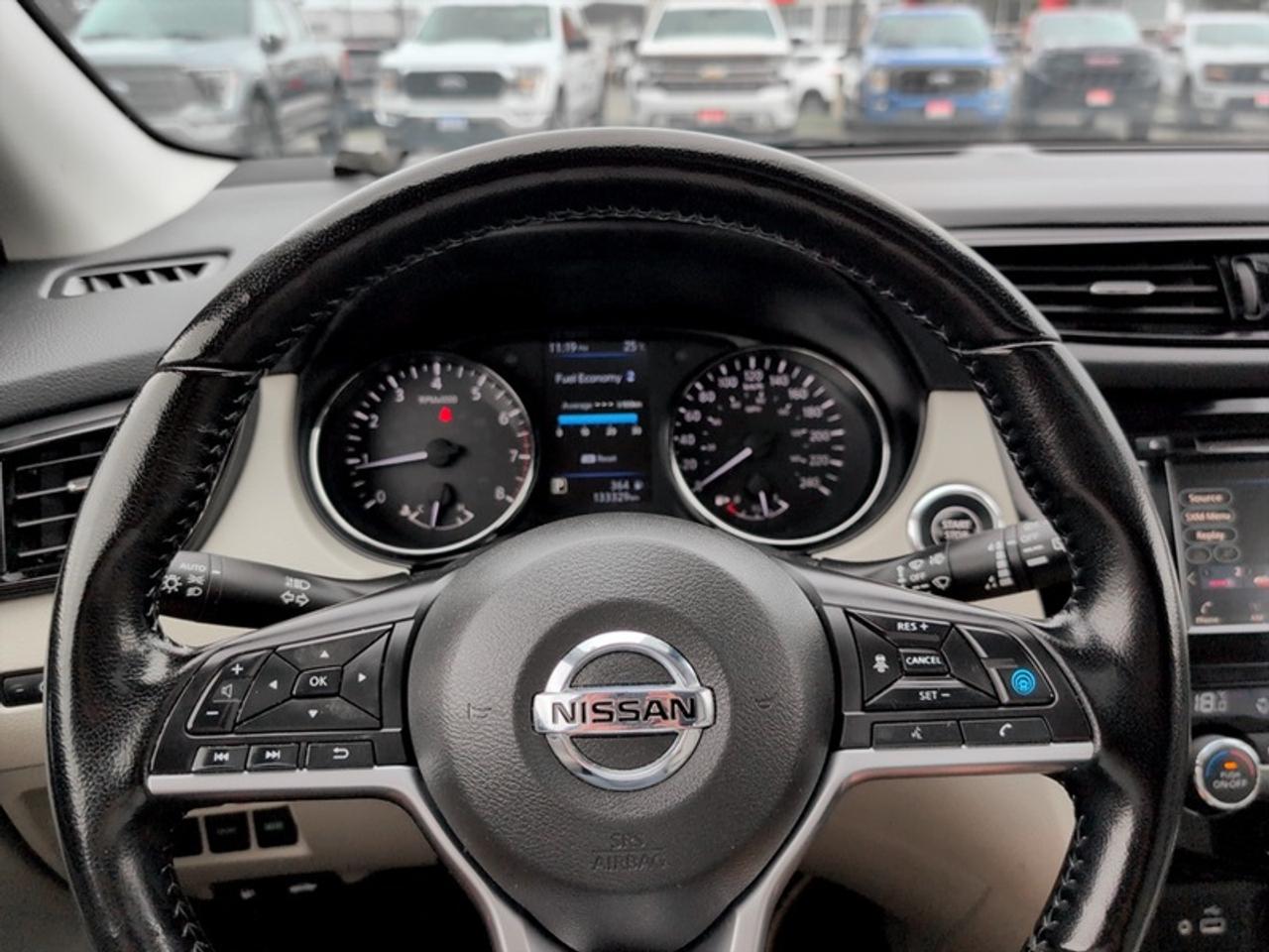 2022 Nissan Qashqai SV  **CLEAN CARFAX - SUNROOF** Photo