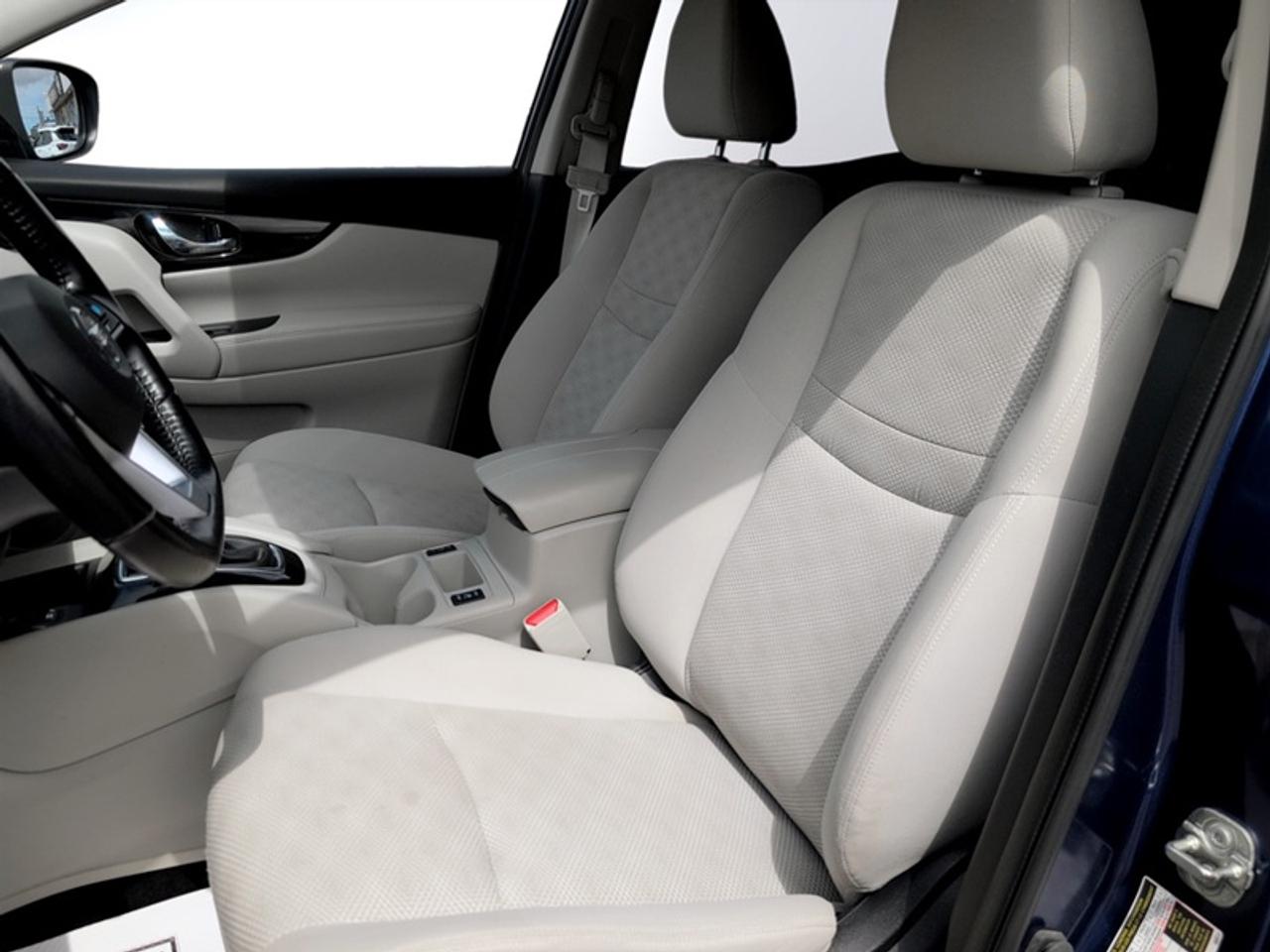 2022 Nissan Qashqai SV  **CLEAN CARFAX - SUNROOF** Photo