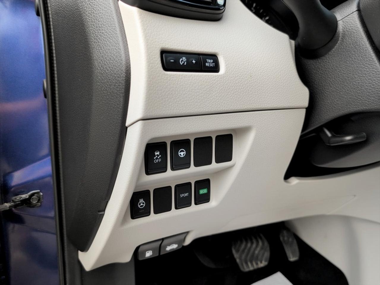 2022 Nissan Qashqai SV  **CLEAN CARFAX - SUNROOF** Photo