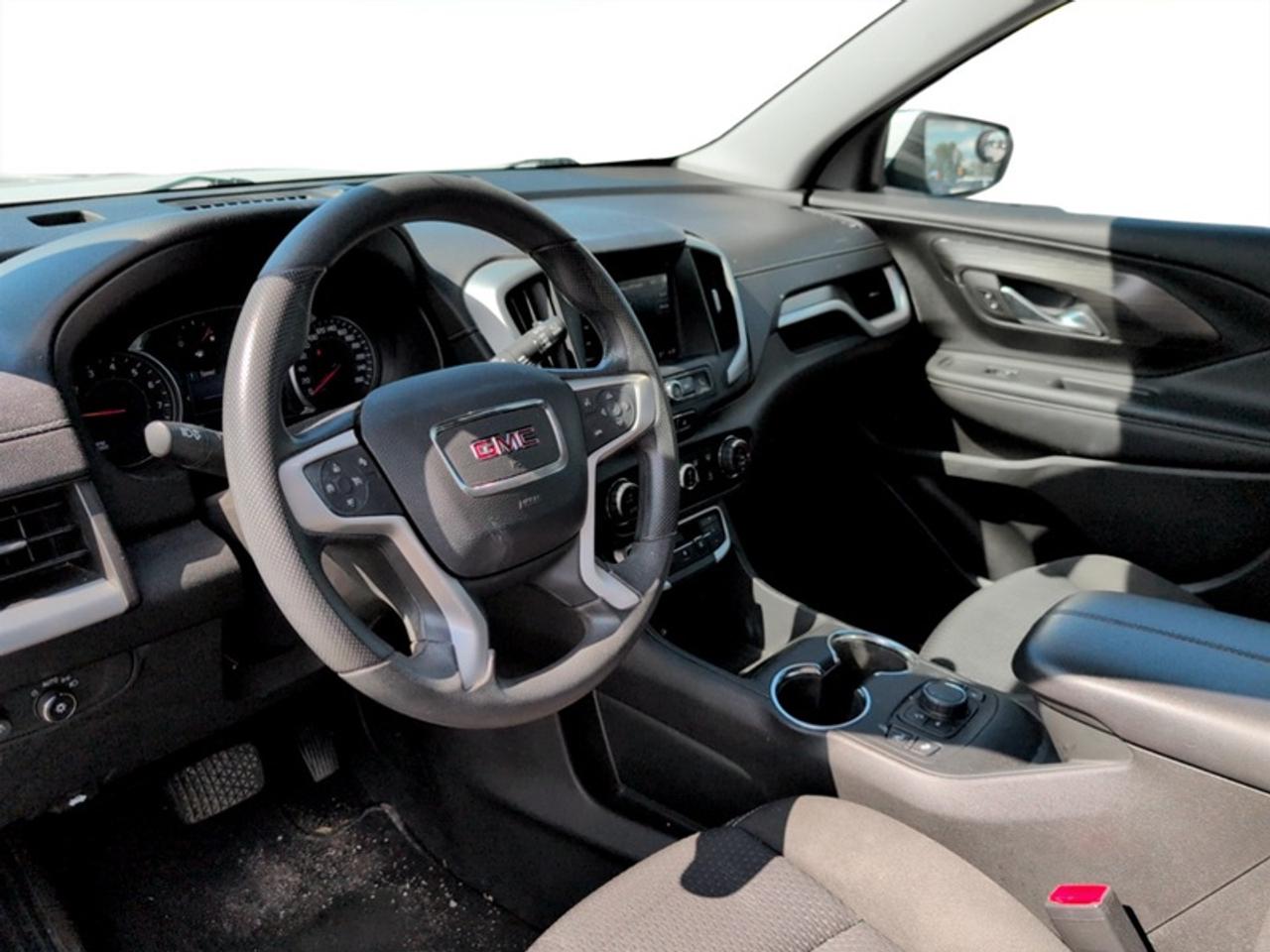 2022 GMC Terrain SLE  **APPLE CARPLAY - HTD SEATS** Photo