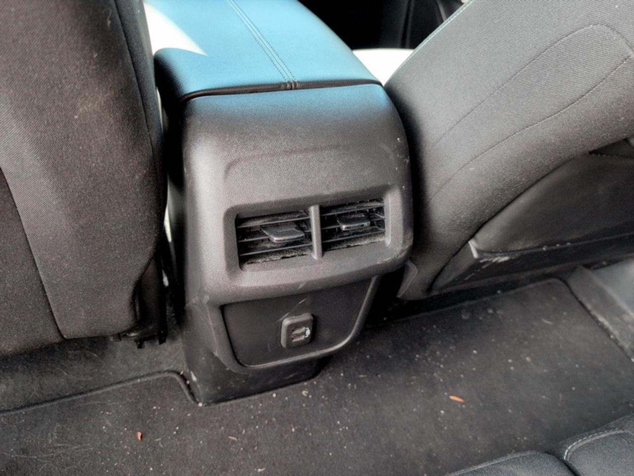 2022 GMC Terrain SLE  **APPLE CARPLAY - HTD SEATS** Photo