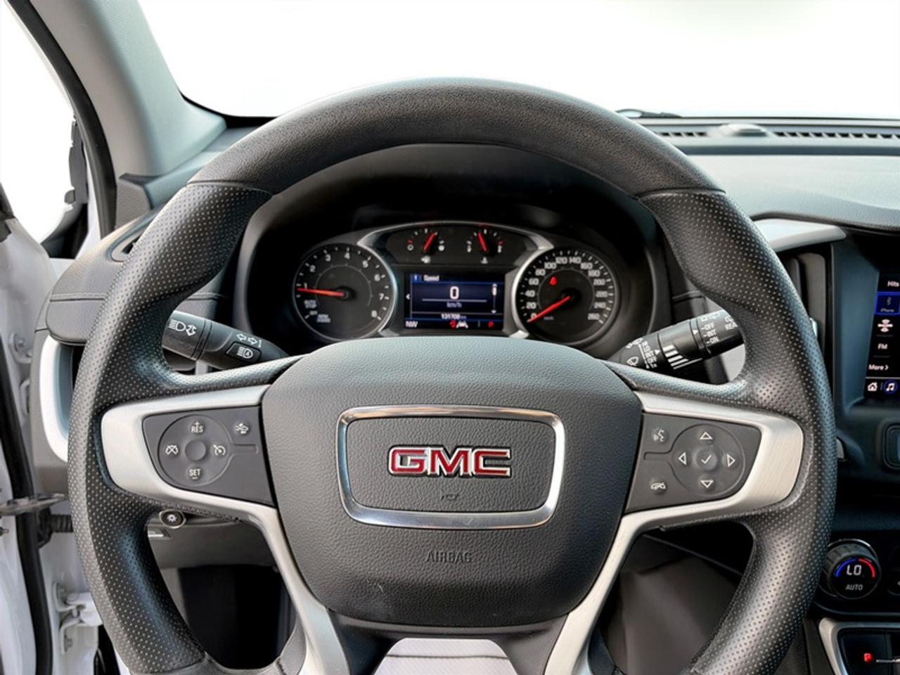 2022 GMC Terrain SLE  **APPLE CARPLAY - HTD SEATS** Photo