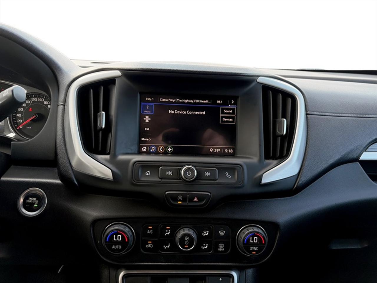 2022 GMC Terrain SLE  **APPLE CARPLAY - HTD SEATS** Photo