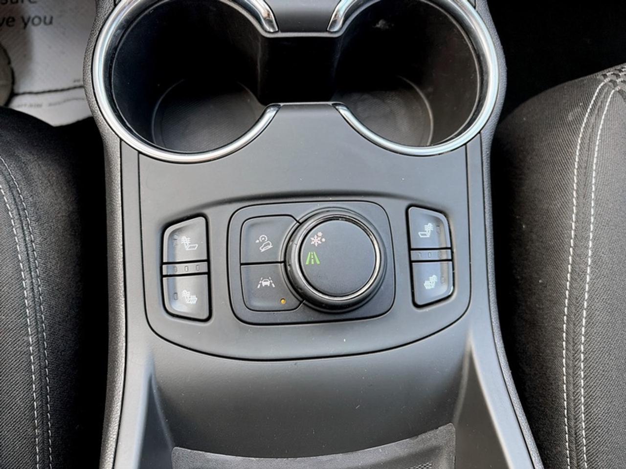 2022 GMC Terrain SLE  **APPLE CARPLAY - HTD SEATS** Photo