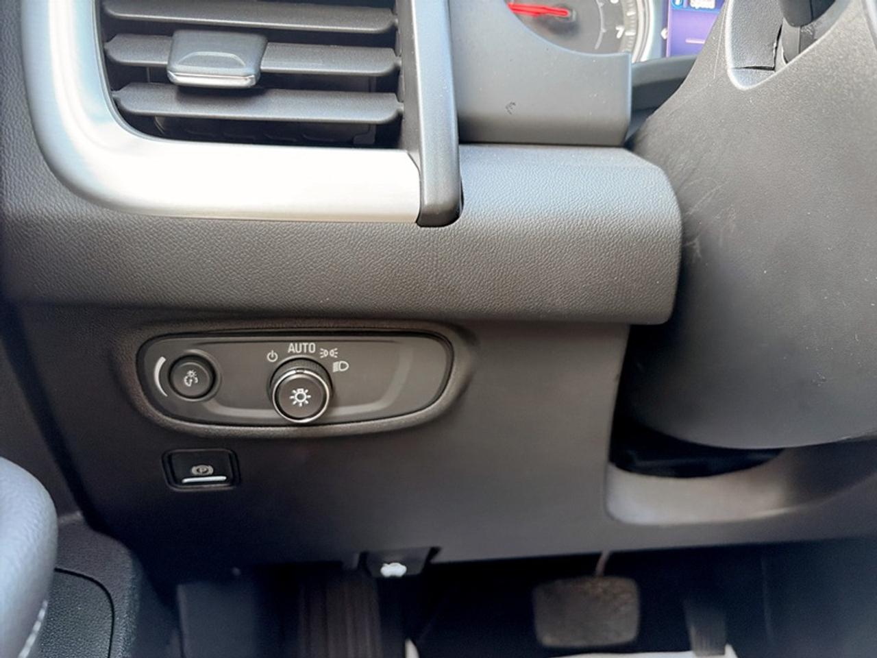 2022 GMC Terrain SLE  **APPLE CARPLAY - HTD SEATS** Photo