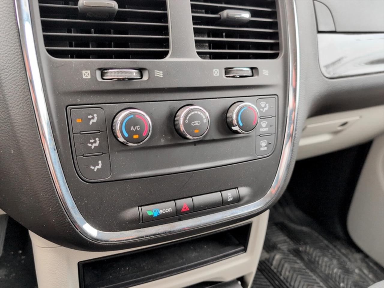 2019 Dodge Grand Caravan SXT ``STOW N GO``  - Low Mileage Photo