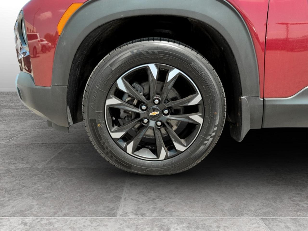 2023 Chevrolet TrailBlazer LT w/Sun & Gate Pkg  **ROOF** Photo