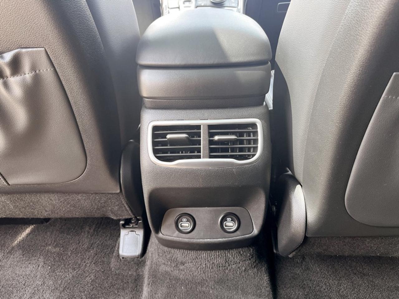 2021 Hyundai Santa Fe Hybrid Luxury AWD  **PANO ROOF** Photo