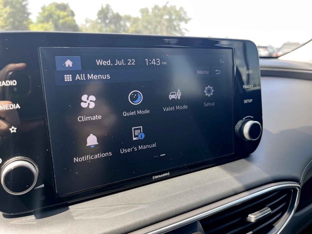 2021 Hyundai Santa Fe Hybrid Luxury AWD  **PANO ROOF** Photo