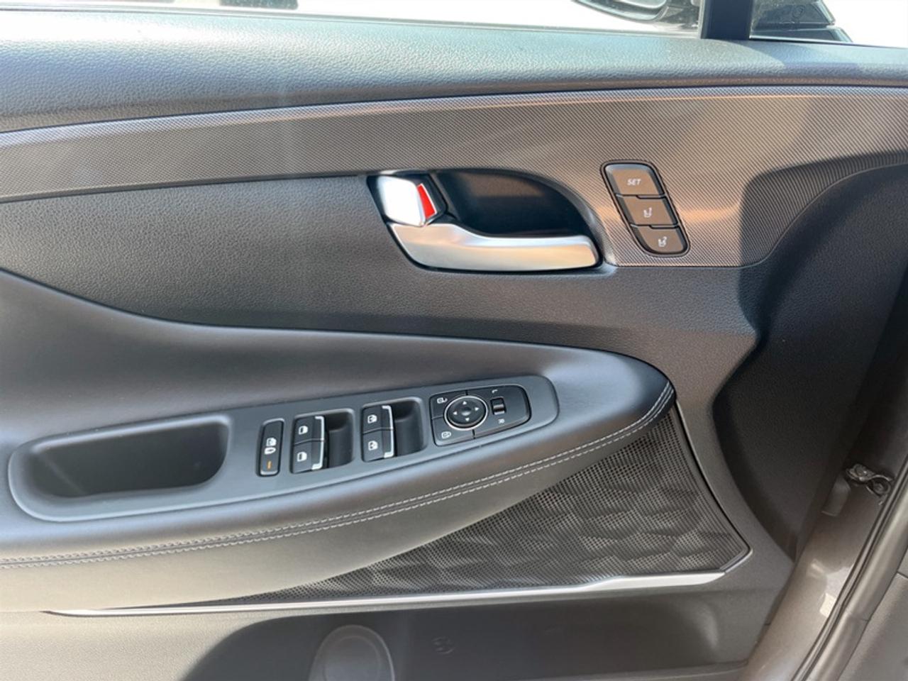 2021 Hyundai Santa Fe Hybrid Luxury AWD  **PANO ROOF** Photo
