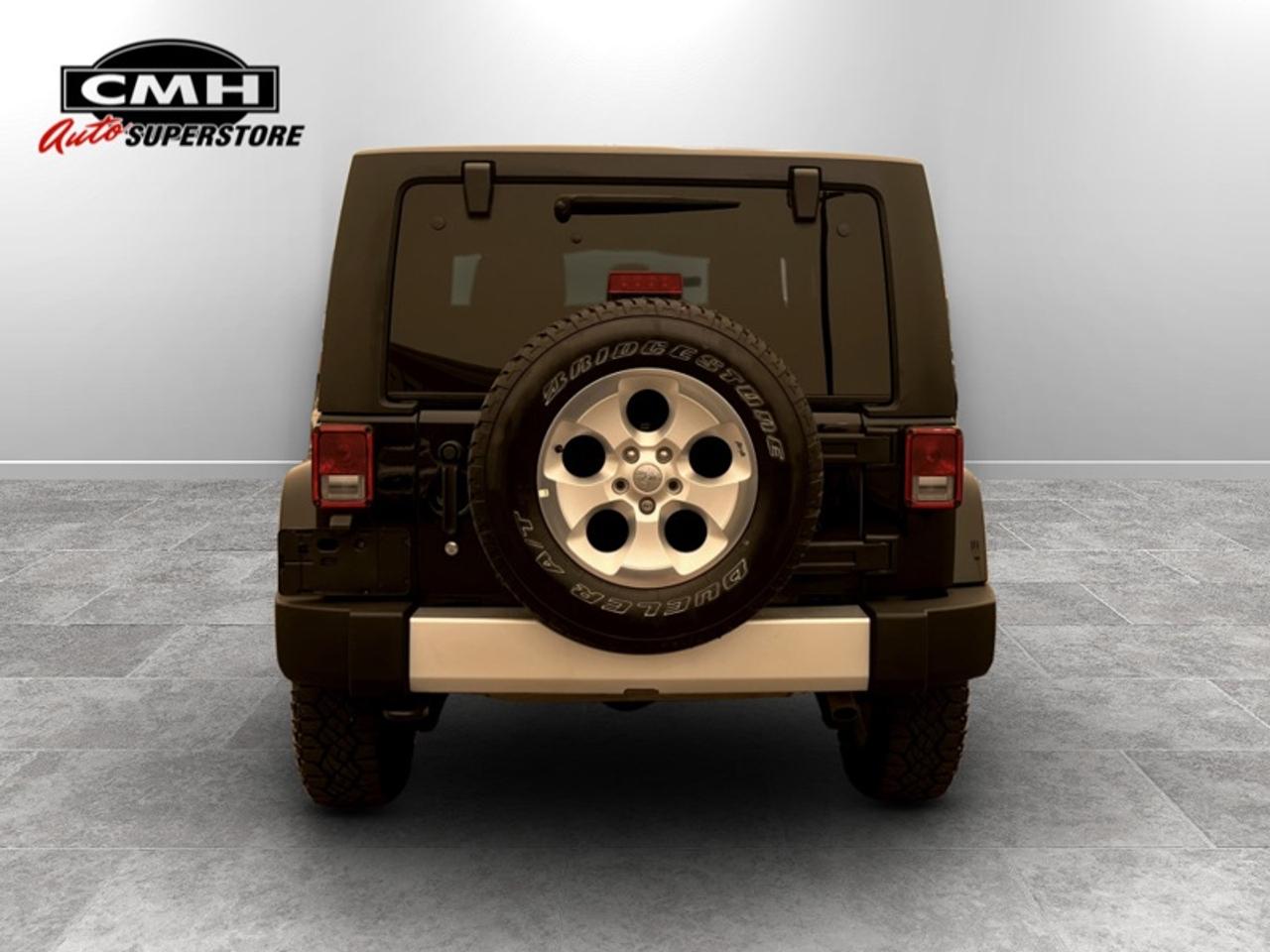 2015 Jeep Wrangler Sahara  **LOW KMS - CLEAN CARFAX** Photo2