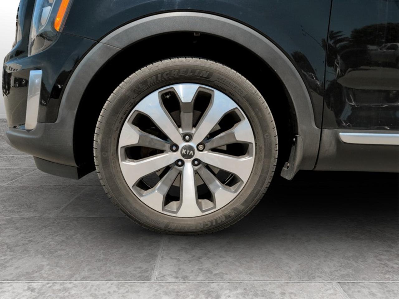 2021 Kia Telluride SX Limited  **CLEAN CARFAX** Photo