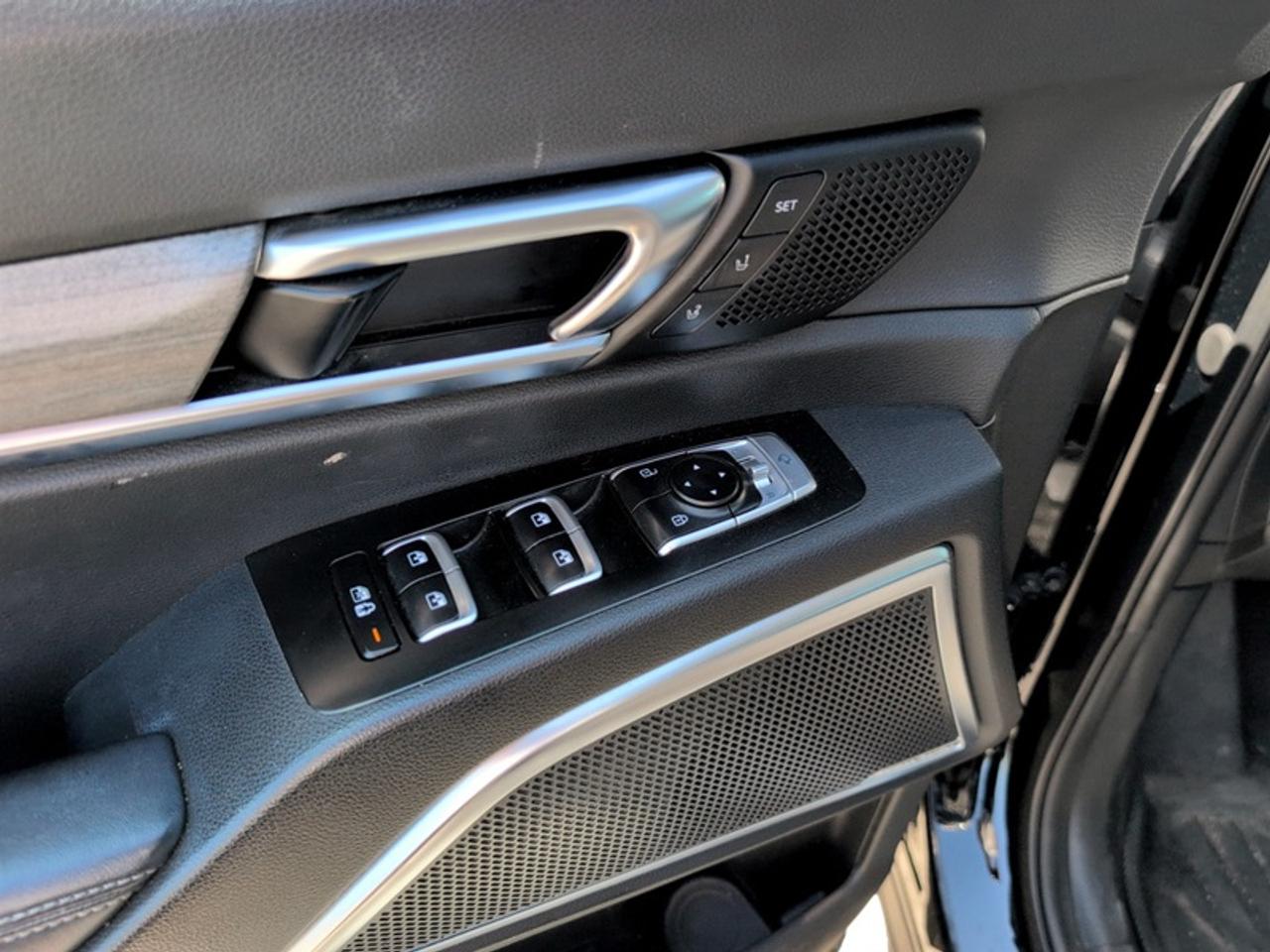 2021 Kia Telluride SX Limited  **CLEAN CARFAX** Photo