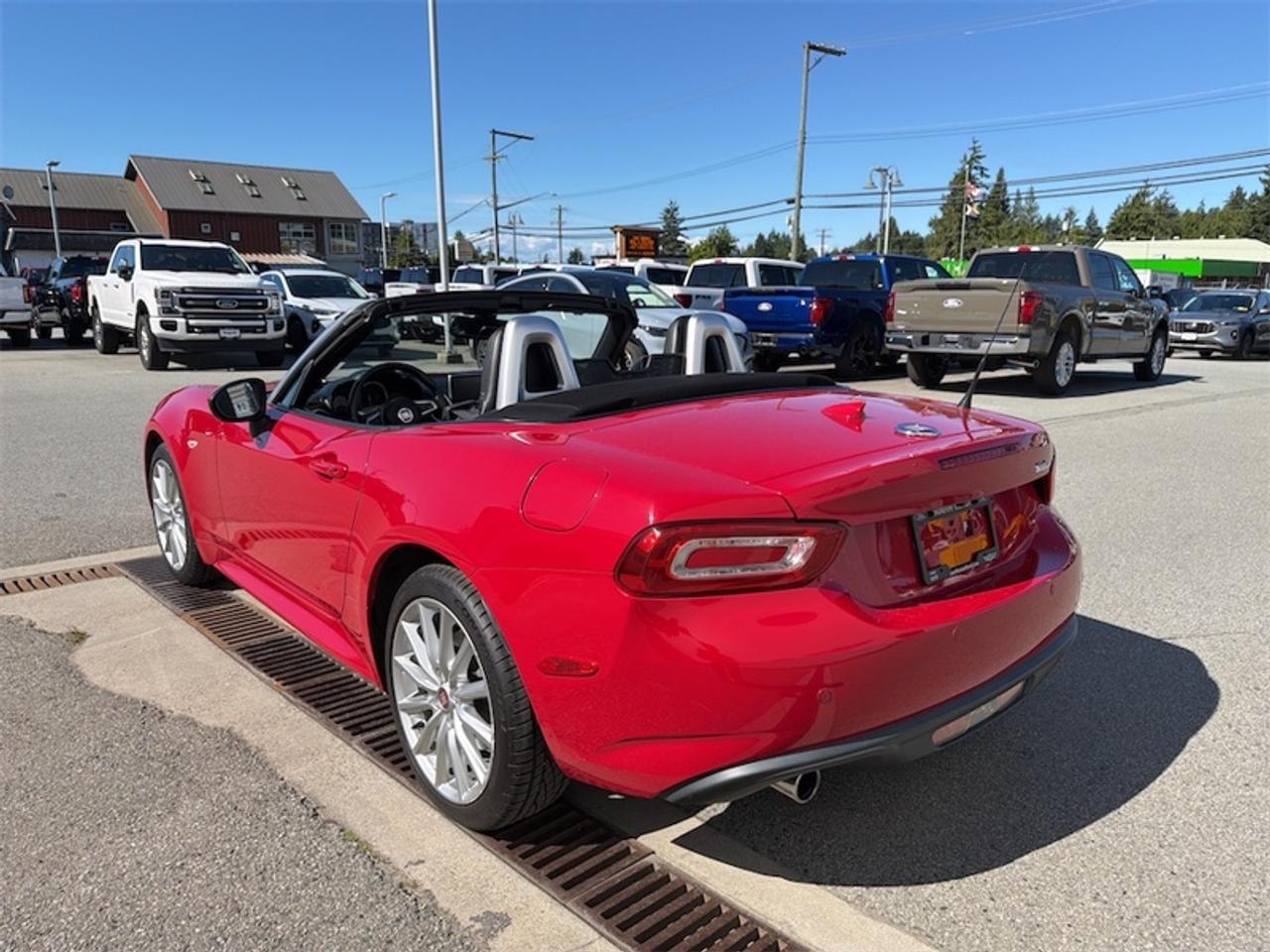 2017 Fiat 124 Spider Lusso  - Low Mileage Photo2