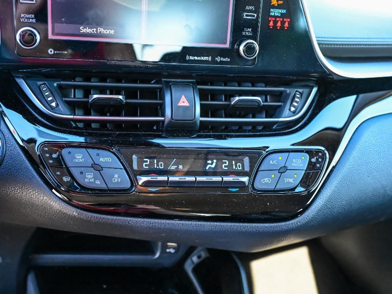 2020 Toyota C-HR LE Photo