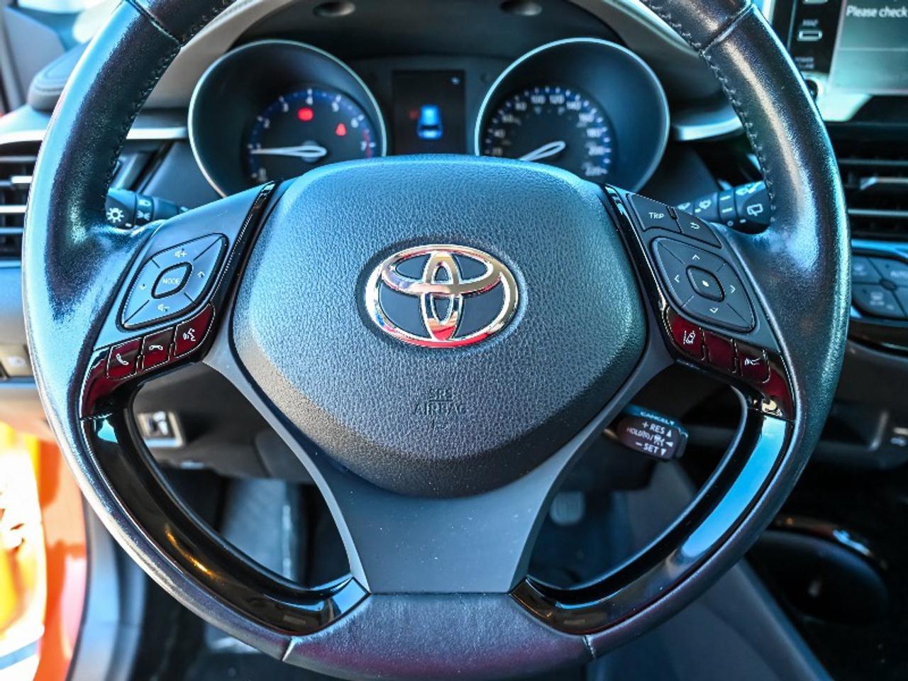 2020 Toyota C-HR LE Photo