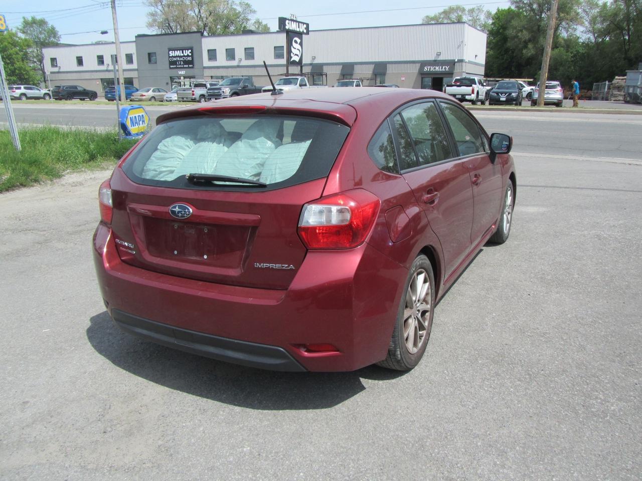 2014 Subaru Impreza 5dr Auto 2.0i Premium Photo3