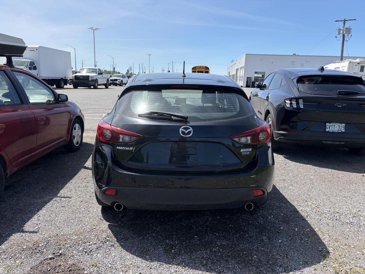 2015 Mazda MAZDA3 GS Photo3