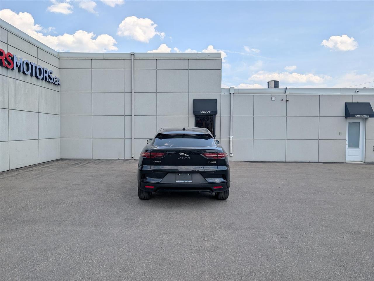 2019 Jaguar I-PACE S AWD EV400 - NAVI - PANO ROOF - TECH FEATS Photo