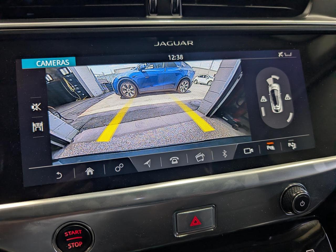2019 Jaguar I-PACE S AWD EV400 - NAVI - PANO ROOF - TECH FEATS Photo