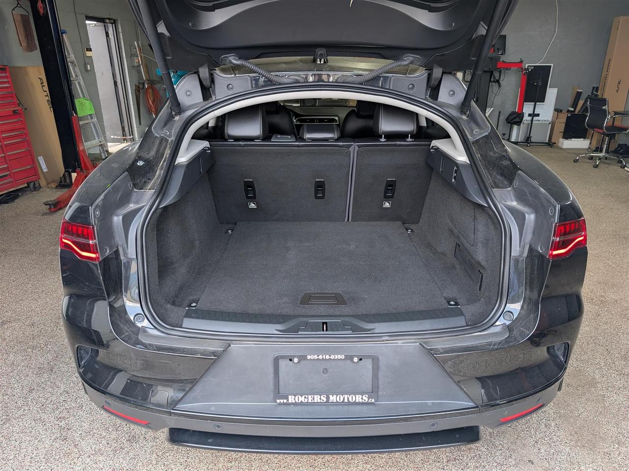 2019 Jaguar I-PACE S AWD EV400 - NAVI - PANO ROOF - TECH FEATS Photo
