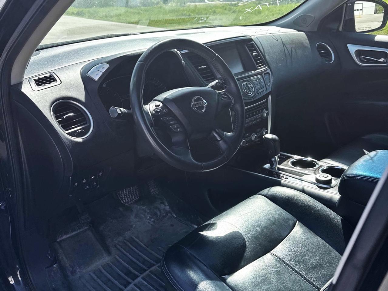 2016 Nissan Pathfinder SL - NO ACCIDENTS - ONE OWNER Photo4