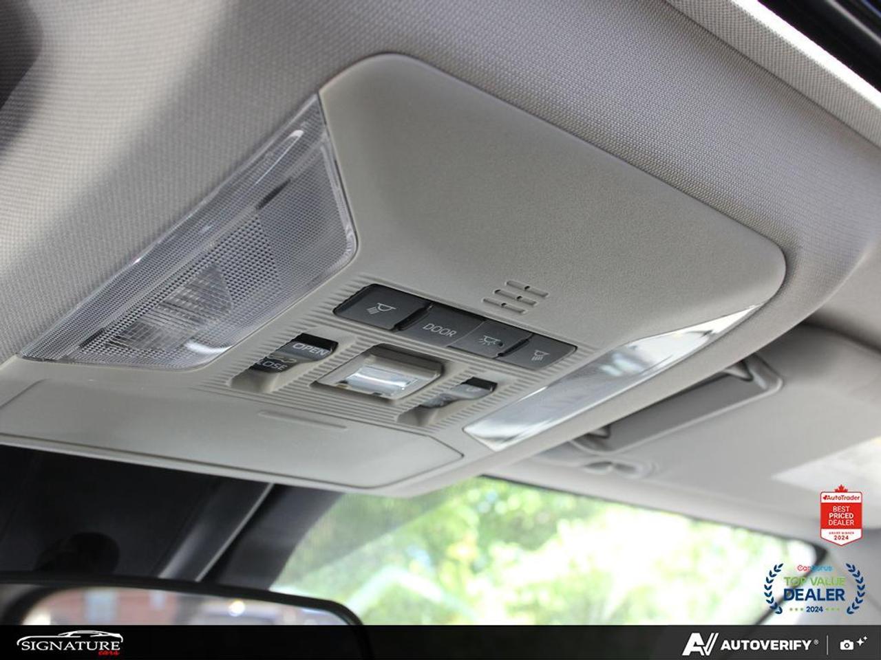 2025 Toyota RAV4 Hybrid XLE AWD No Accident Sunroof Carplay BSM Photo