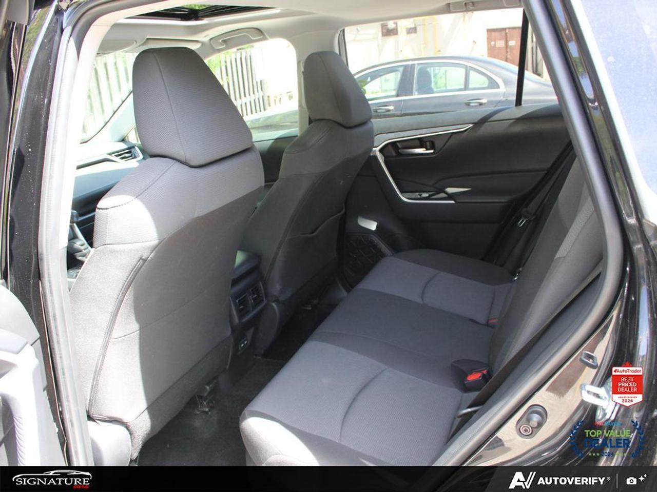 2025 Toyota RAV4 Hybrid XLE AWD No Accident Sunroof Carplay BSM Photo