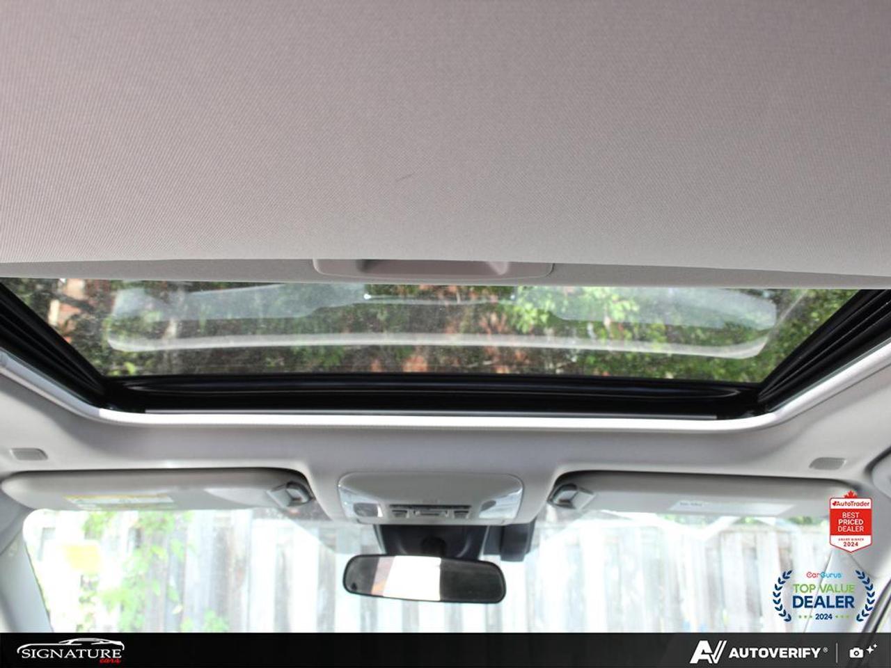 2025 Toyota RAV4 Hybrid XLE AWD No Accident Sunroof Carplay BSM Photo