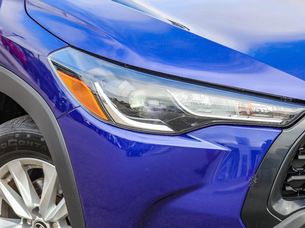 2022 Toyota Corolla Cross LE HEATED CLOTH SEATS-HEATED STEERING WHEEL-SUNROOF-NO ACCIDENTS- Photo