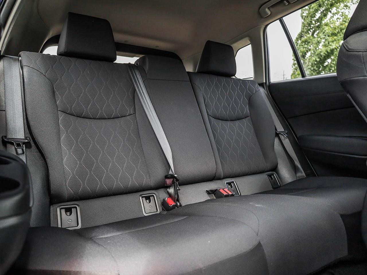 2022 Toyota Corolla Cross LE HEATED CLOTH SEATS-HEATED STEERING WHEEL-SUNROOF-NO ACCIDENTS- Photo