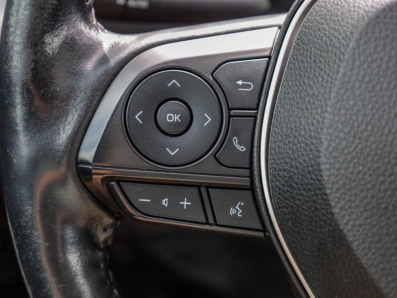 2022 Toyota Corolla Cross LE HEATED CLOTH SEATS-HEATED STEERING WHEEL-SUNROOF-NO ACCIDENTS- Photo