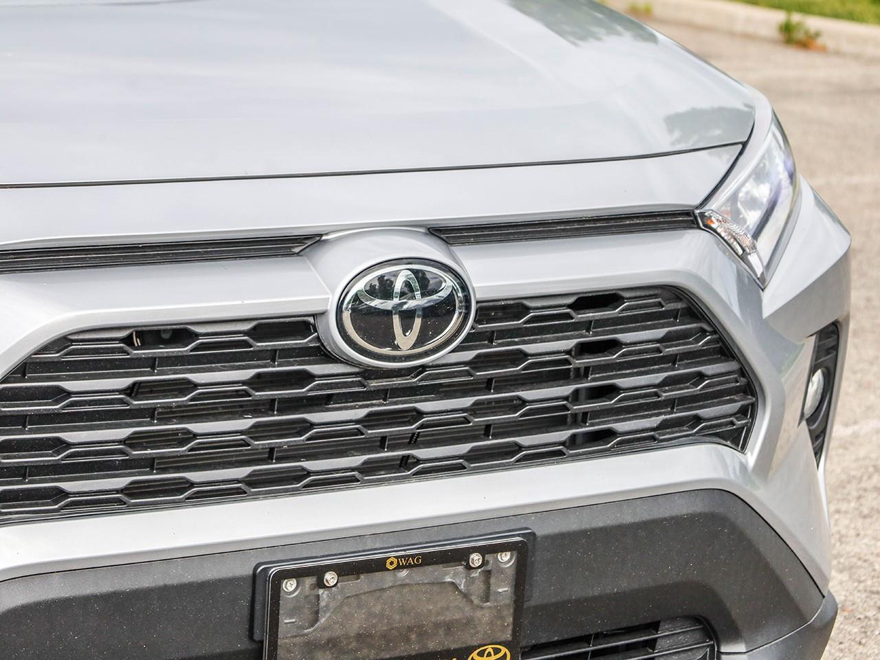2020 Toyota RAV4 XLE HEATED STEERING WHEEL-SUNROOF-HEATED CLOTH SEATS-LANE KEEP ASSIST- Photo