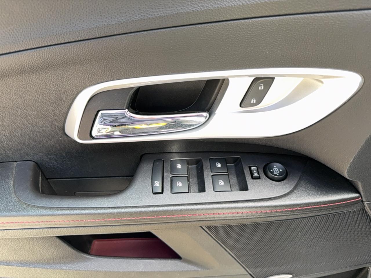 2015 Chevrolet Equinox LT Photo