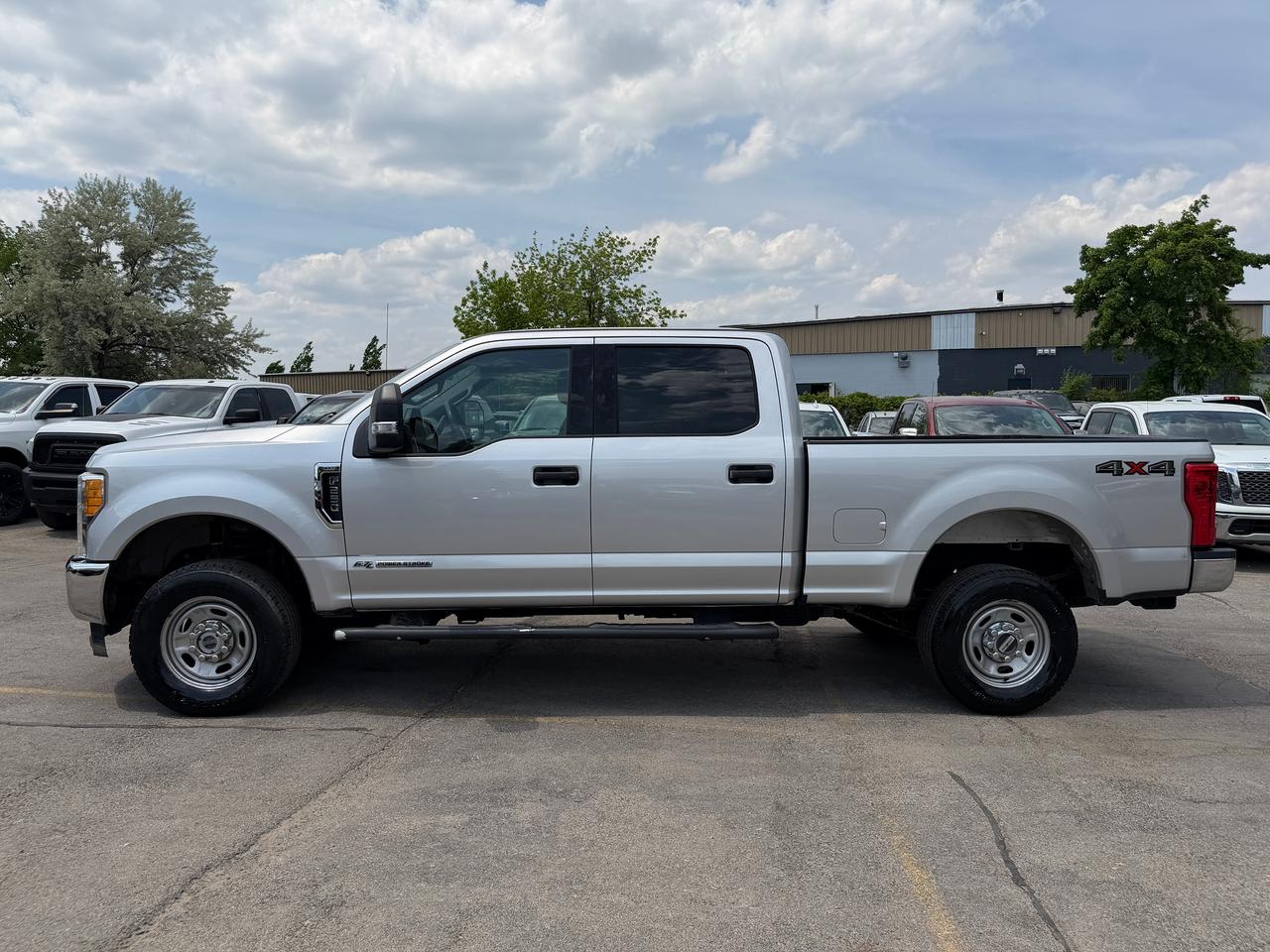 2017 Ford SUPER DUTY F-250 SRW XLT DIESEL 6.75' Box Photo