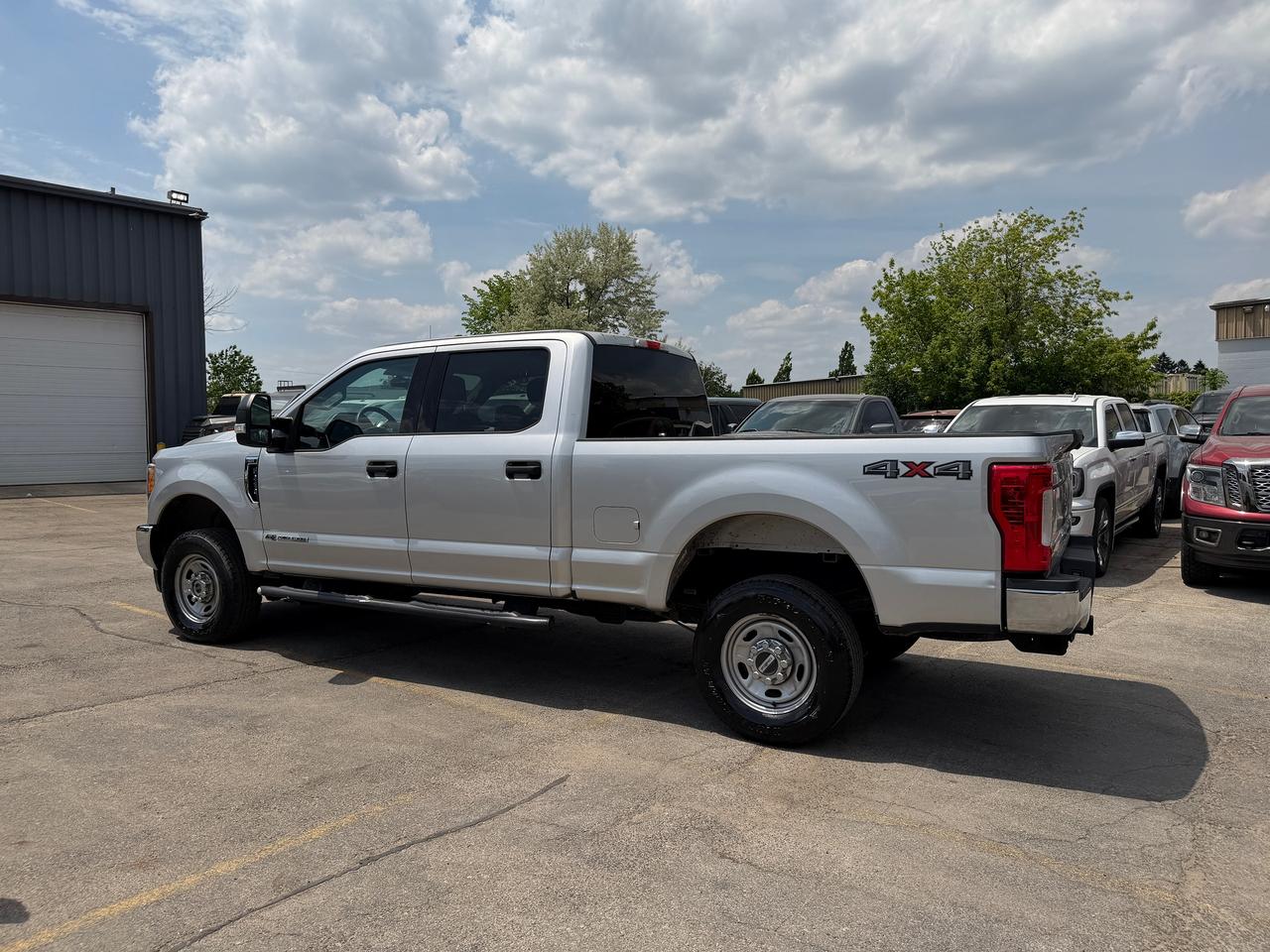 2017 Ford SUPER DUTY F-250 SRW XLT DIESEL 6.75' Box Photo
