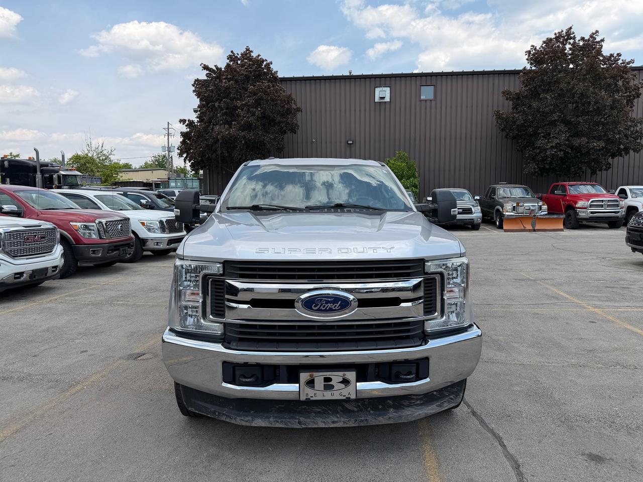 2017 Ford SUPER DUTY F-250 SRW XLT DIESEL 6.75' Box Photo3