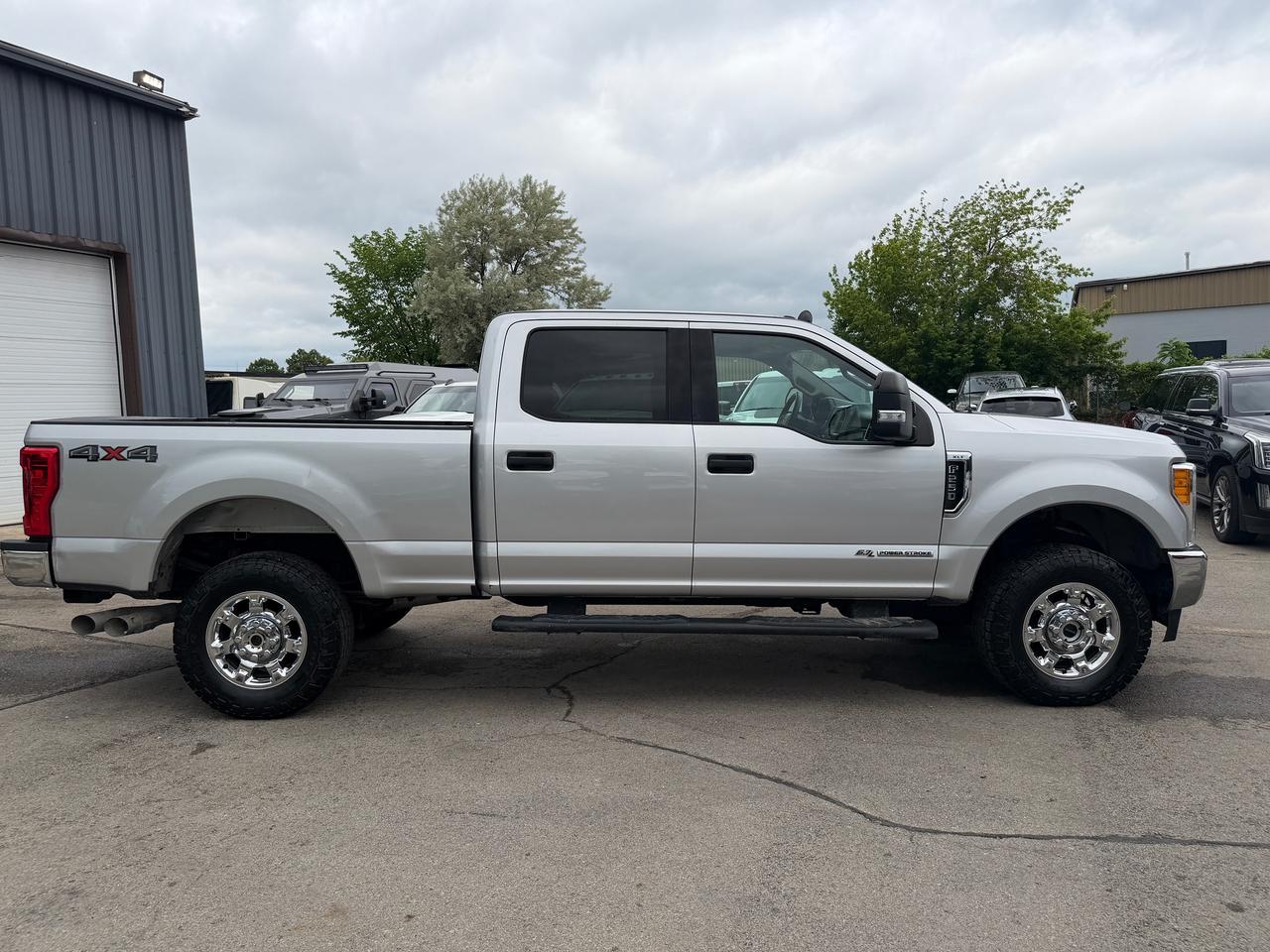2017 Ford SUPER DUTY F-250 SRW XLT DIESEL 6.75' Box Photo
